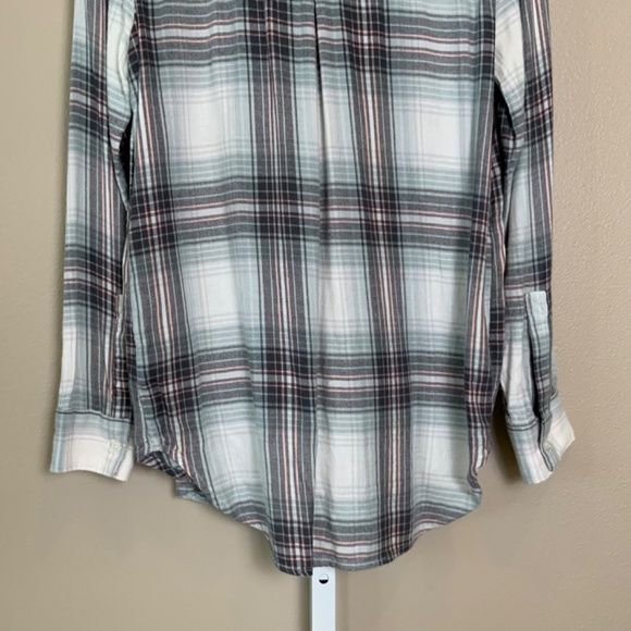 MUDD Plaid Flannel Button Down Shirt - Picture 11 of 16